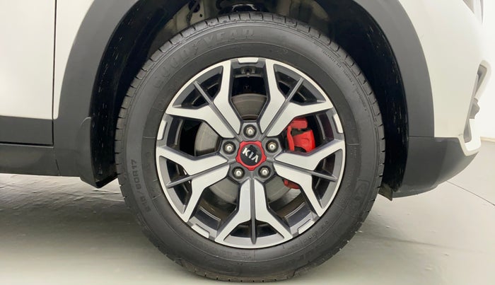 2019 KIA SELTOS GTX 1.4 PETROL DUAL TONE, Petrol, Manual, 11,594 km, Right Front Wheel