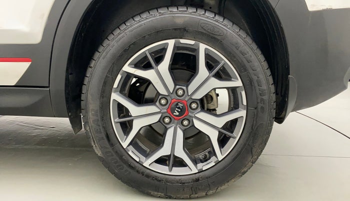 2019 KIA SELTOS GTX 1.4 PETROL DUAL TONE, Petrol, Manual, 11,594 km, Left Rear Wheel