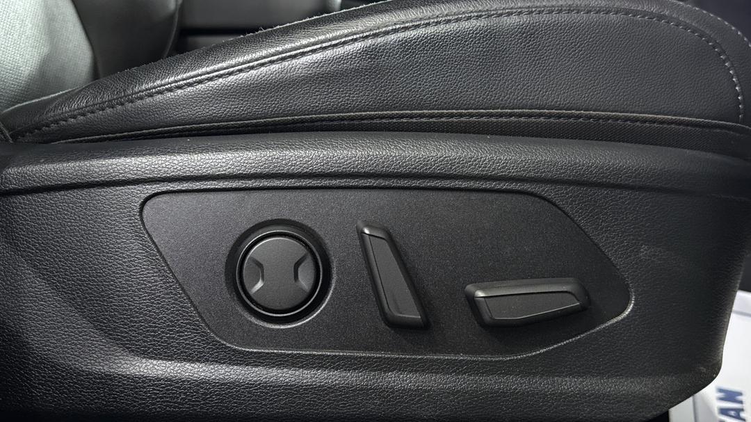 2022 Kia Sportage Gt-line (AWD), Automatic, 48881 km, Drivers Side Adjustment Panel
