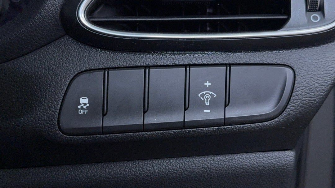 2020 Hyundai i30 Active, Automatic, 128088 km, Utility Switches/Buttons