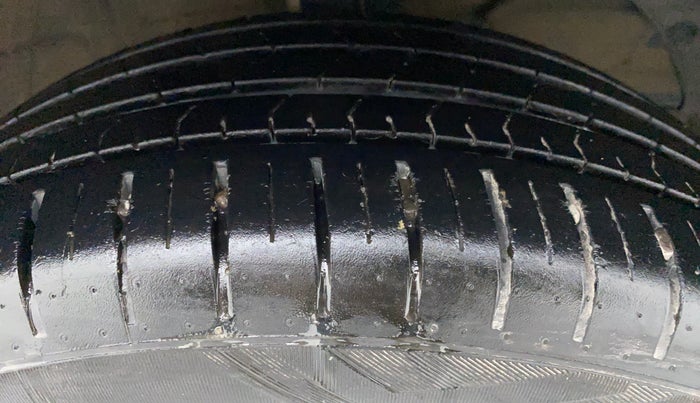 2019 Maruti Baleno ZETA 1.2 K12, Petrol, Manual, 15,076 km, Right Front Tyre Tread