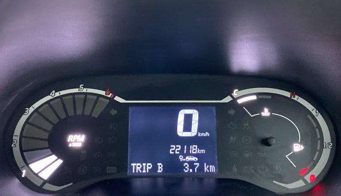 2022 Nissan MAGNITE XE, Petrol, Manual, 22,118 km, Odometer Image