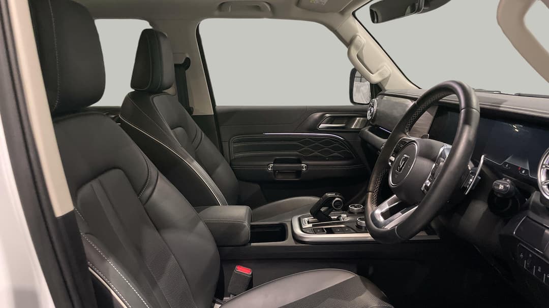 2024 GWM Tank 300 Ultra Petrol, Automatic, 25302 km, Right Side Front Door Cabin View