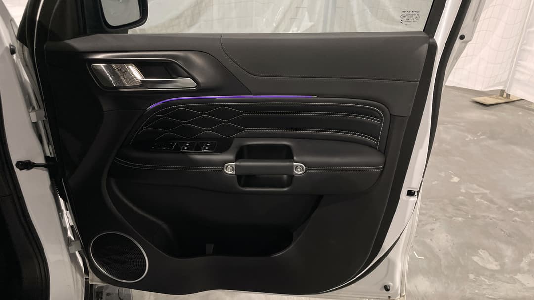 2024 GWM Tank 300 Ultra Petrol, Automatic, 25302 km, Speaker View