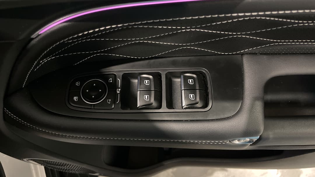 2024 GWM Tank 300 Ultra Petrol, Automatic, 25302 km, Drivers Side Door Panel Controls