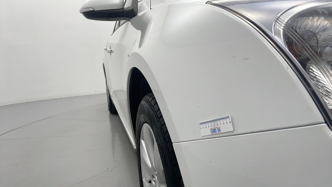 Quarter Panel Front RHS Guard Chip