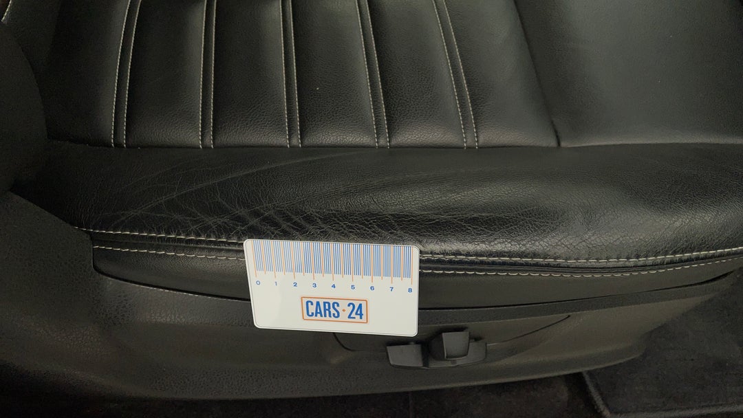 Seats Front RHS Wear