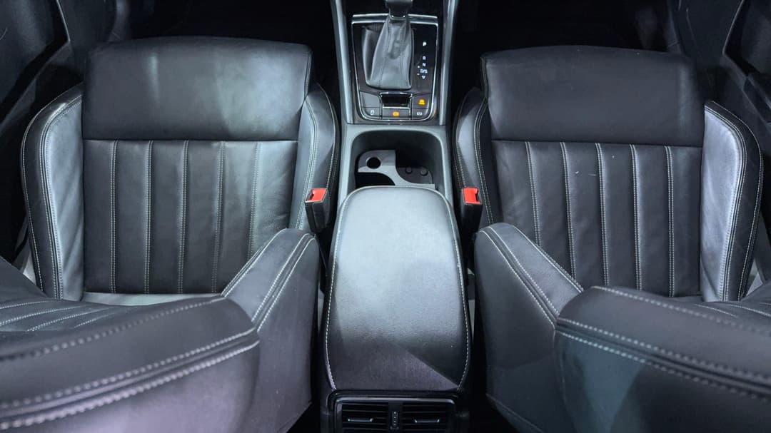 2018 SKODA Karoq 1.5 110tsi, Automatic, 40698 km, Center Console