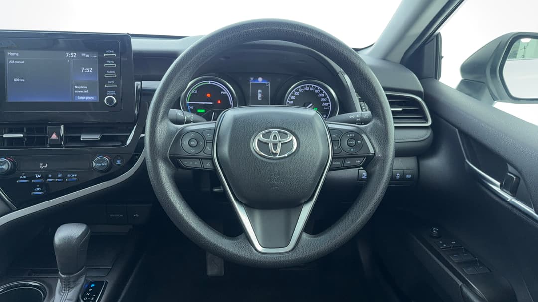 2024 Toyota Camry Ascent Hybrid, Automatic, 63062 km, Steering Wheel Close-up