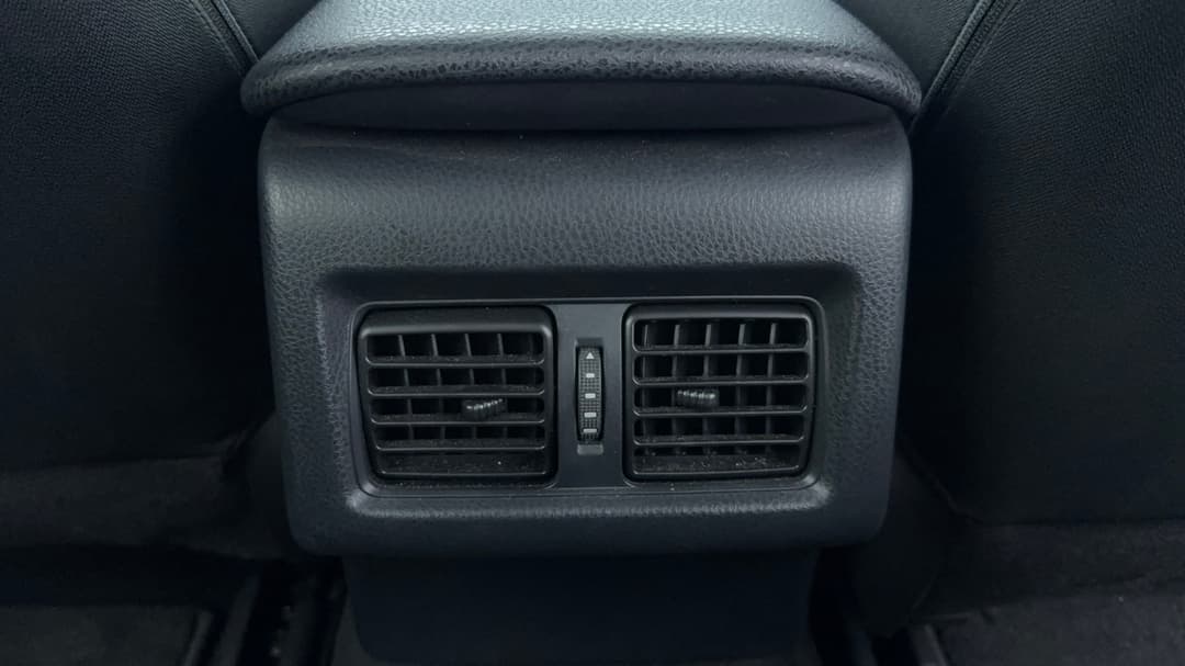 2024 Toyota Camry Ascent Hybrid, Automatic, 63062 km, Rear A/C Vent