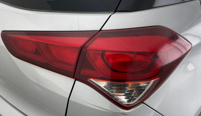 2017 Hyundai Elite i20 Magna Executive 1.2, Petrol, Manual, 17,698 km, Right tail light - Faded
