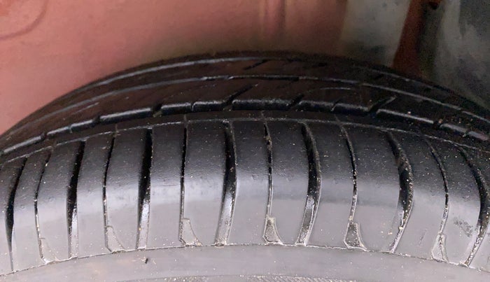 2017 Maruti IGNIS ZETA 1.2 K12 DUAL TONE, Petrol, Manual, 57,527 km, Left Rear Tyre Tread