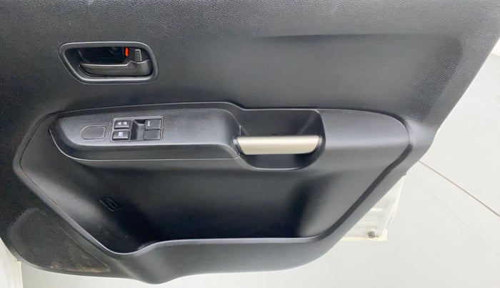 2018 Maruti IGNIS SIGMA 1.2 K12, Petrol, Manual, 41,395 km, Driver Side Door Panels Control