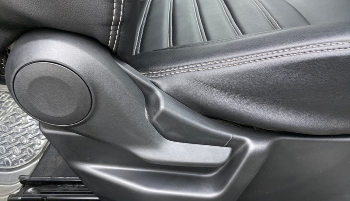 2020 Maruti New Wagon-R VXI (O) 1.0 AMT , Petrol, Automatic, 11,232 km, Driver Side Adjustment Panel