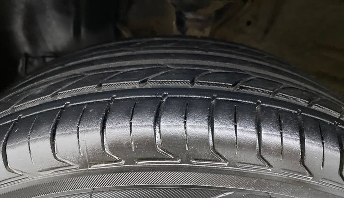 2020 Maruti New Wagon-R VXI (O) 1.0 AMT , Petrol, Automatic, 11,232 km, Left Front Tyre Tread
