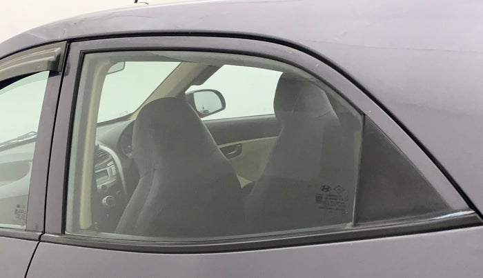 2014 Hyundai Eon SPORTZ, Petrol, Manual, 28,259 km, Rear left door - Door visor damaged