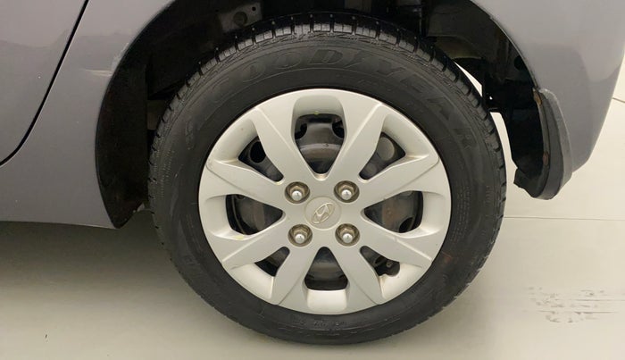 2014 Hyundai Eon SPORTZ, Petrol, Manual, 28,259 km, Left Rear Wheel