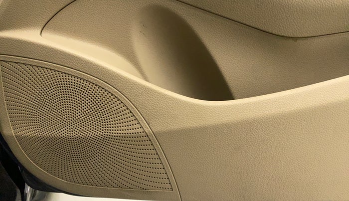 2014 Hyundai Eon SPORTZ, Petrol, Manual, 28,259 km, Speaker