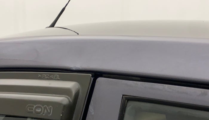 2014 Hyundai Eon SPORTZ, Petrol, Manual, 28,259 km, Left B pillar - Slightly dented
