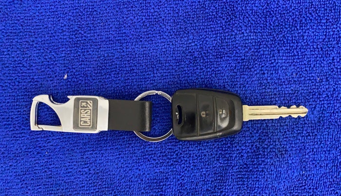 2014 Hyundai Eon SPORTZ, Petrol, Manual, 28,259 km, Key Close Up