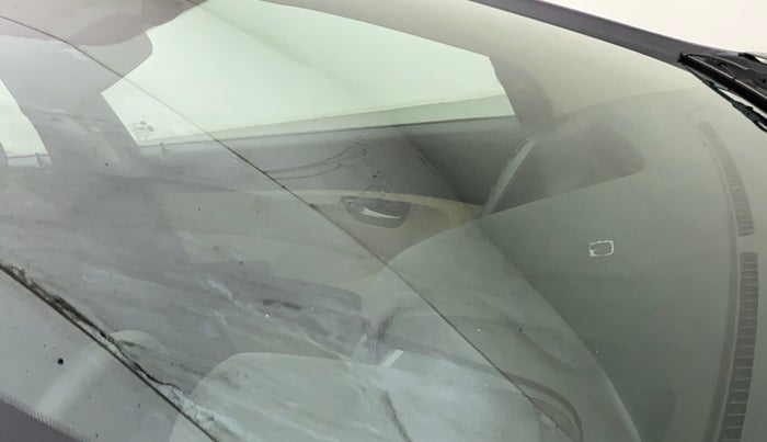 2014 Hyundai Eon SPORTZ, Petrol, Manual, 28,259 km, Front windshield - Minor spot on windshield