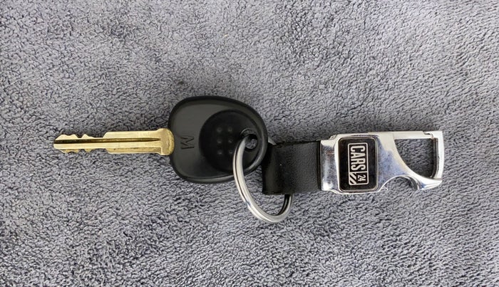 2013 Hyundai Eon MAGNA +, Petrol, Manual, 41,013 km, Key Close Up