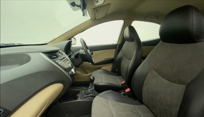 2013 Hyundai Eon MAGNA +, Petrol, Manual, 41,013 km, Right Side Front Door Cabin