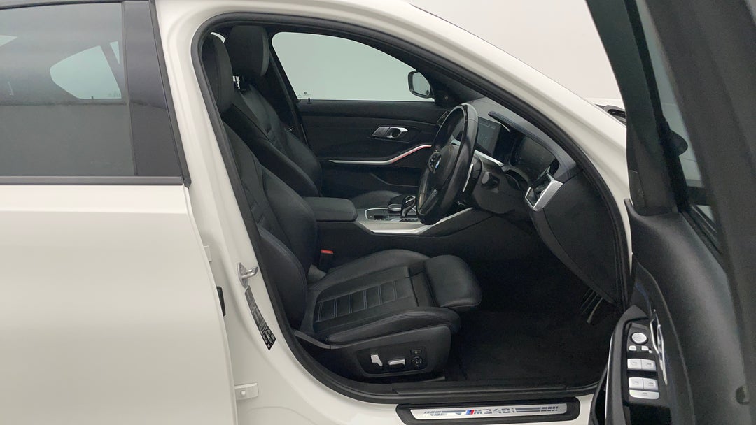 2021 BMW 3 M340i Xdrive, Automatic, 43015 km, Right Side Front Door Cabin View
