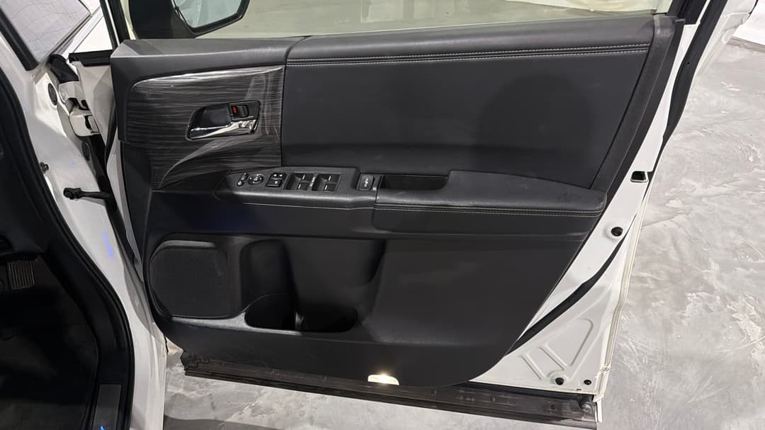 2016 Honda Odyssey Vti-l, Automatic, 62993 km, Speaker View