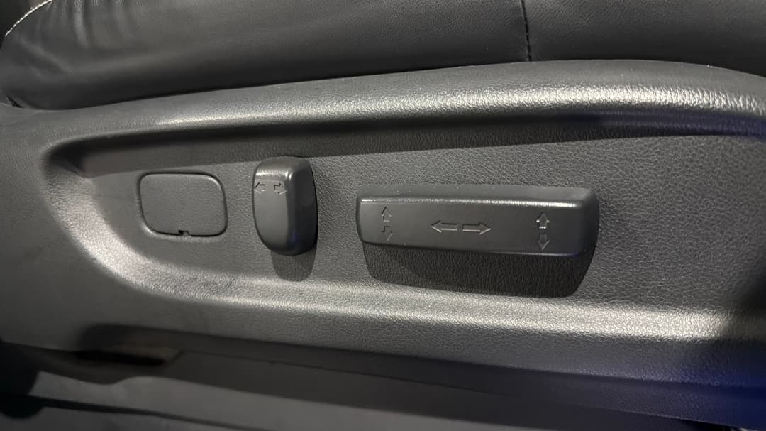 2016 Honda Odyssey Vti-l, Automatic, 62993 km, Drivers Side Adjustment Panel