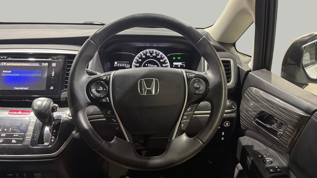 2016 Honda Odyssey Vti-l, Automatic, 62993 km, Steering Wheel Close-up