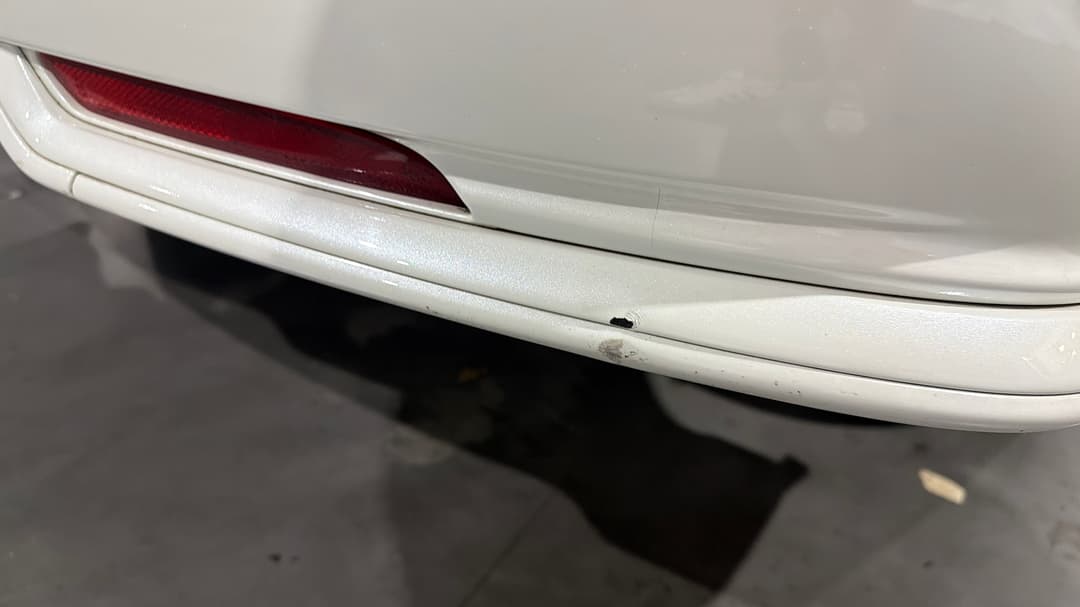 2016 Honda Odyssey Vti-l, Automatic, 62993 km, Bumper Rear Chip