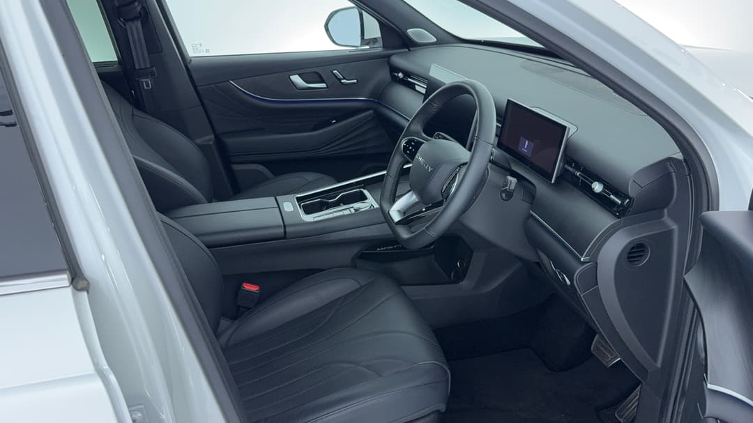 2025 Chery Tiggo 9 Csh Ultimate AWD, Automatic, 7879 km, Right Side Front Door Cabin View