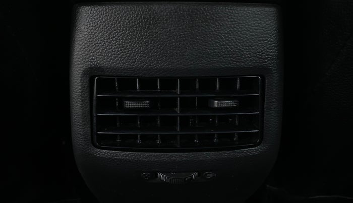 2017 Hyundai Elite i20 ASTA 1.2 (O), Petrol, Manual, 17,523 km, Rear AC Vents
