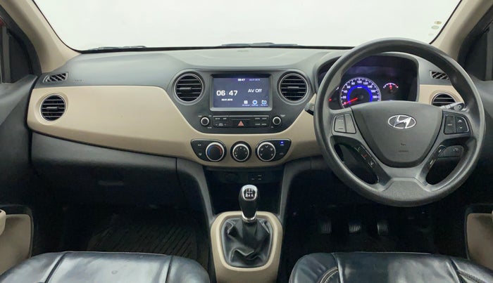 2017 Hyundai Grand i10 SPORTZ (O) 1.2 KAPPA VTVT, Petrol, Manual, 70,972 km, Dashboard