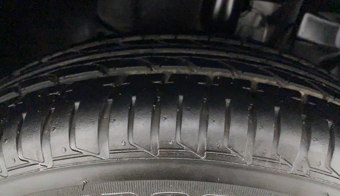 2022 Tata Tiago XT PETROL, Petrol, Manual, 28,982 km, Right Front Tyre Tread