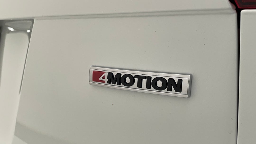 Badge (Boot Right Side)