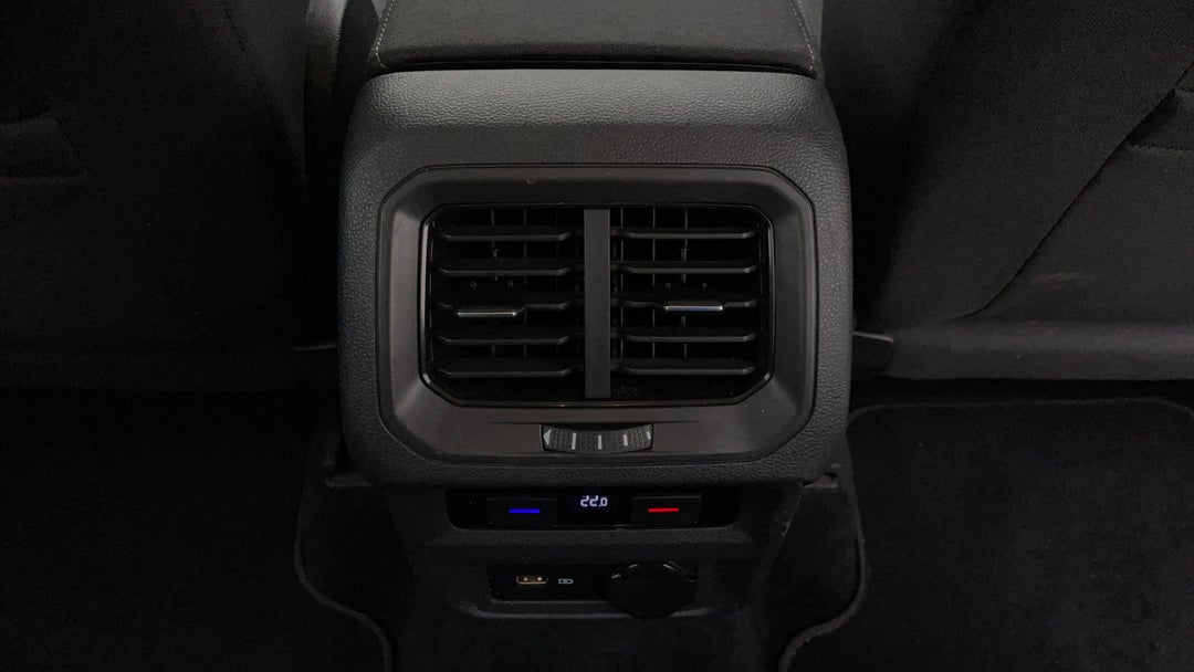 Rear A/C Vent