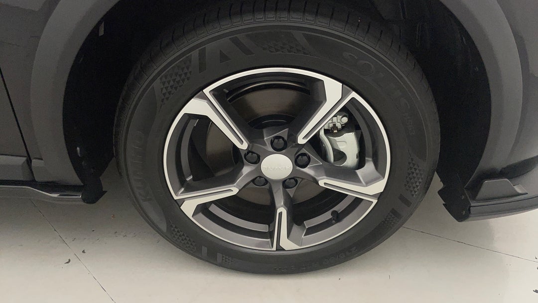 2024 GWM Haval Jolion Pro Hybrid, Automatic, 13597 km, Right Front Wheel