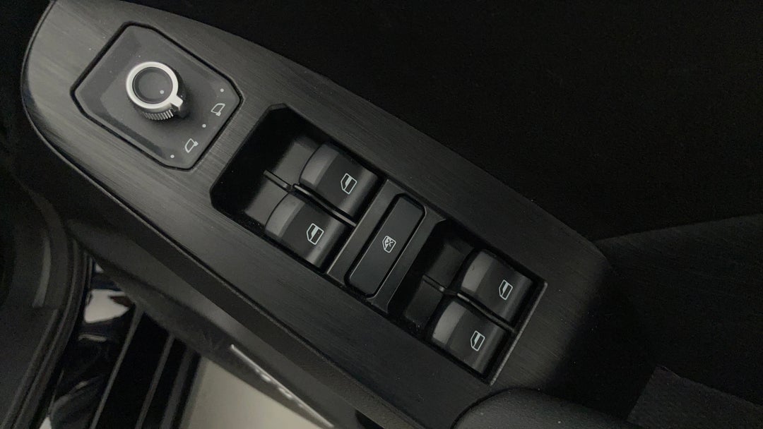 2024 GWM Haval Jolion Pro Hybrid, Automatic, 13597 km, Drivers Side Door Panel Controls