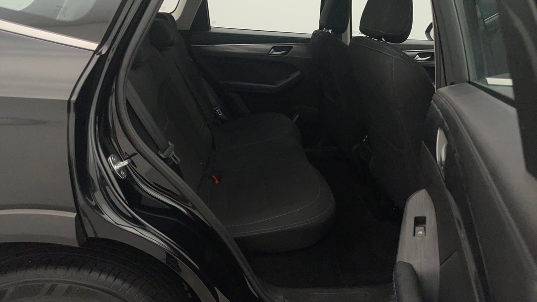 2024 GWM Haval Jolion Pro Hybrid, Automatic, 13597 km, Right Side Rear Door Cabin View