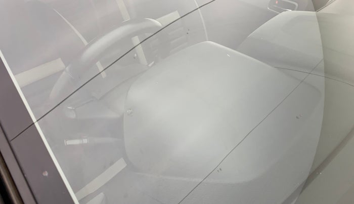 2020 Toyota URBAN CRUISER PREMIUM GRADE AT, Petrol, Automatic, 60,572 km, Front windshield - Minor spot on windshield