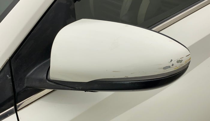 2020 Hyundai NEW I20 SPORTZ 1.5 MT, Diesel, Manual, 49,583 km, Left rear-view mirror - Minor scratches