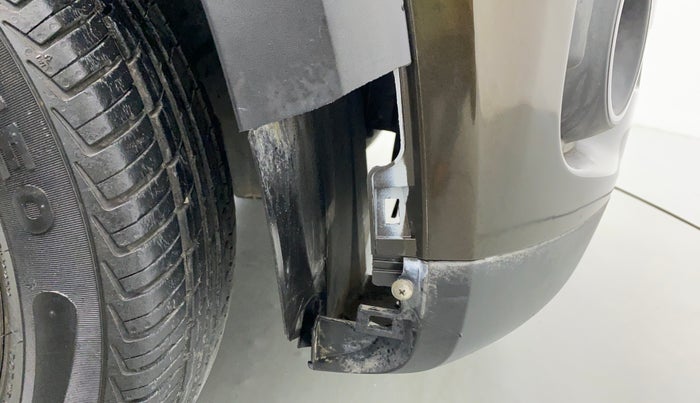 2018 Renault Kwid RXL, Petrol, Manual, 13,140 km, Right fender - Cladding has minor damage