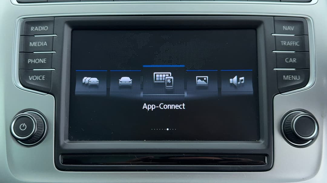 2017 Volkswagen Polo Urban + (81tsi), Automatic, 100640 km, Infotainment System