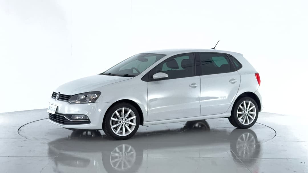 2017 Volkswagen Polo Urban + (81tsi), Automatic, 100640 km, Left Front Diagonal (45- Degree) View