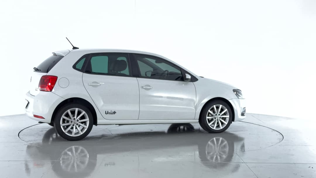 2017 Volkswagen Polo Urban + (81tsi), Automatic, 100640 km, Right Back Diagonal (45- Degree) View