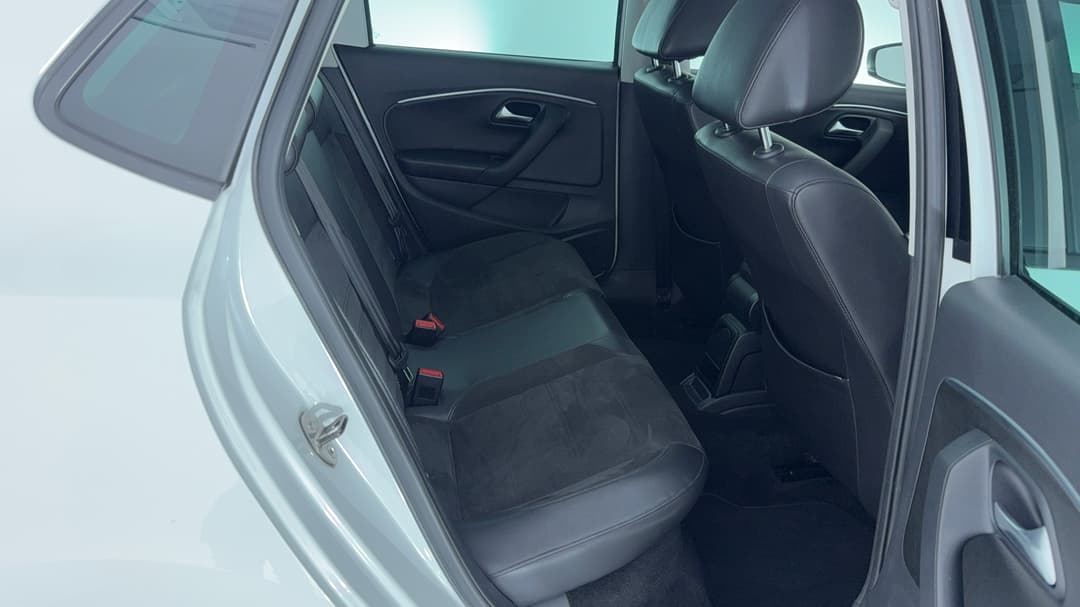 2017 Volkswagen Polo Urban + (81tsi), Automatic, 100640 km, Right Side Rear Door Cabin View