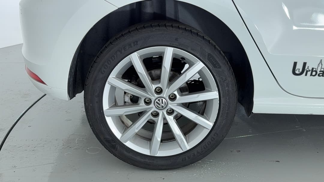 2017 Volkswagen Polo Urban + (81tsi), Automatic, 100640 km, Right Rear Wheel