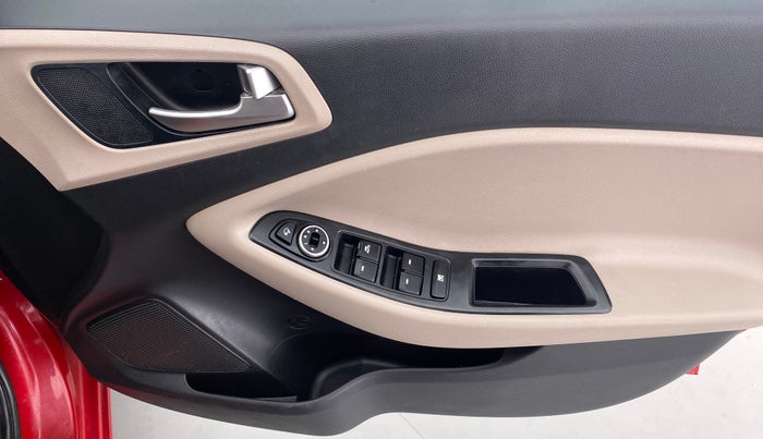 2015 Hyundai Elite i20 SPORTZ 1.2, Petrol, Manual, 57,921 km, Driver Side Door Panels Control
